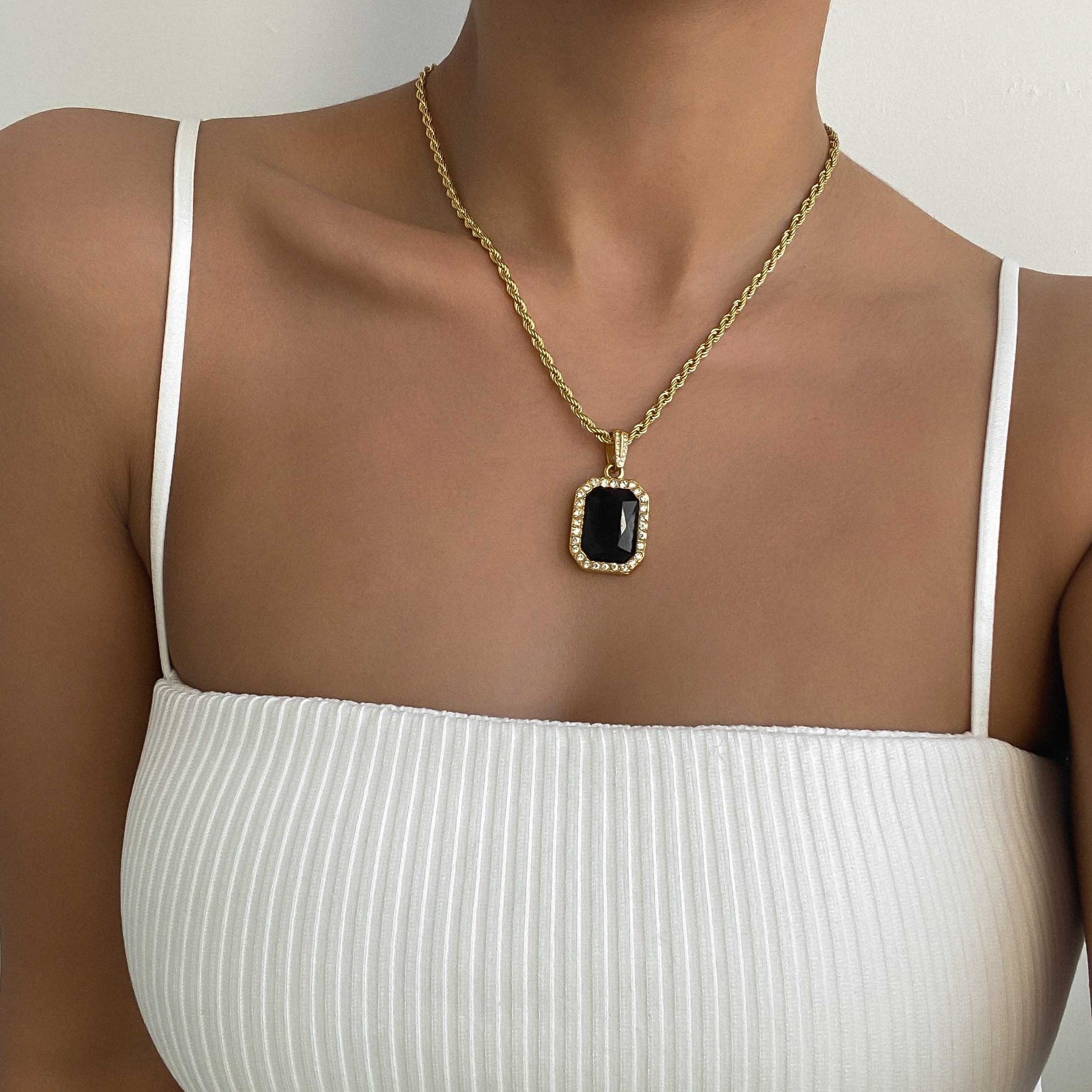 Amelia Onyx Tablet Ketting