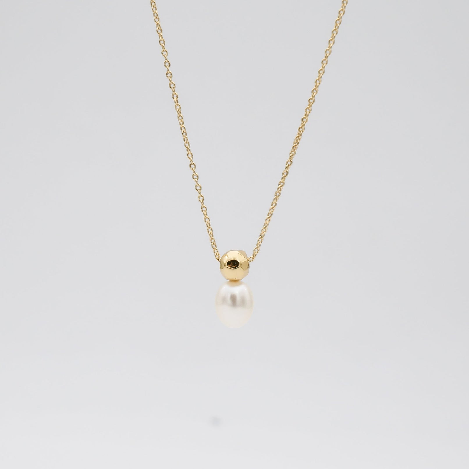 Dara Pearl Drop Necklace